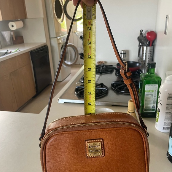Dooney & Bourke leather shoulder bag - Picture 7 of 8